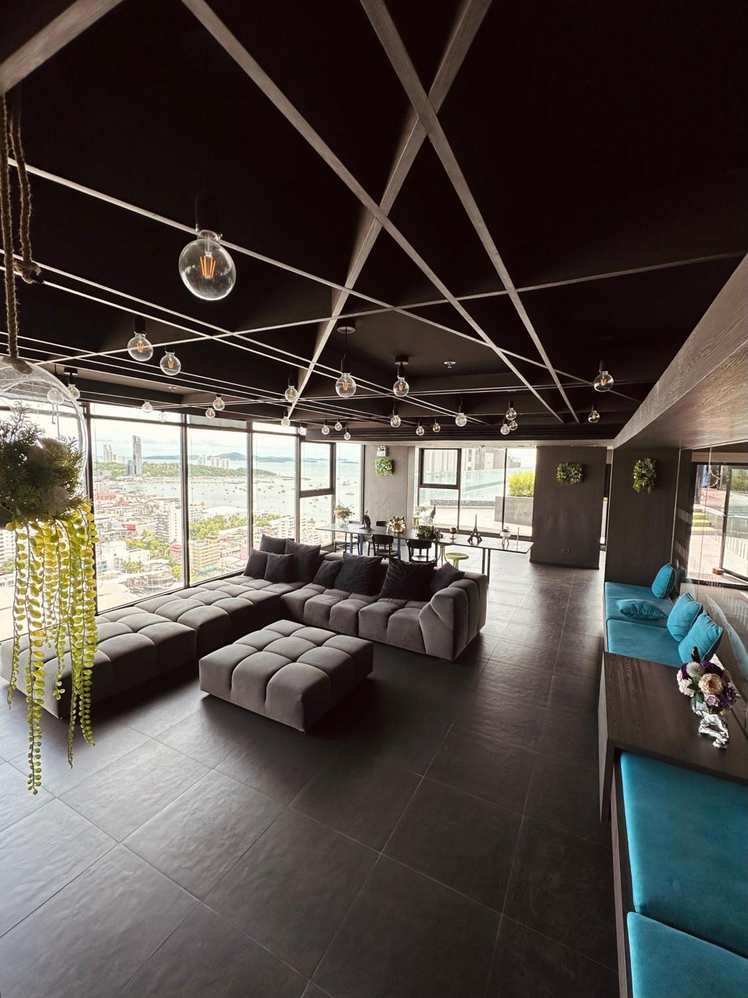 Apartemen The Base At Pattaya