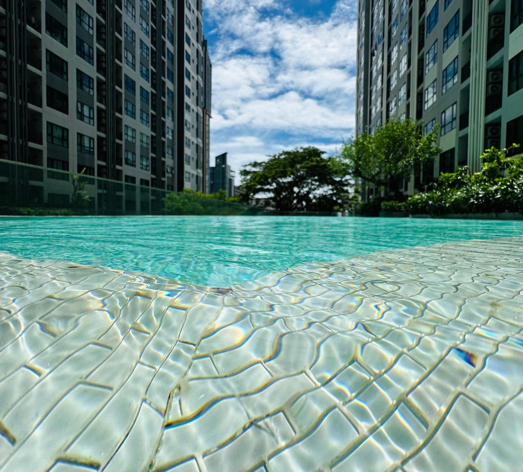 The Base At Apartemen *